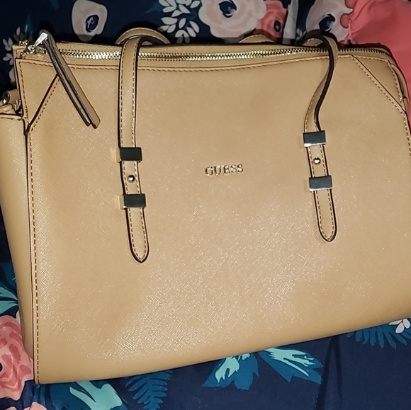 GUESS Satchel - Picture 5 of 6